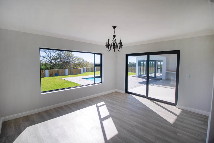 4 Bedroom Property for Sale in Kromme River Estate Eastern Cape